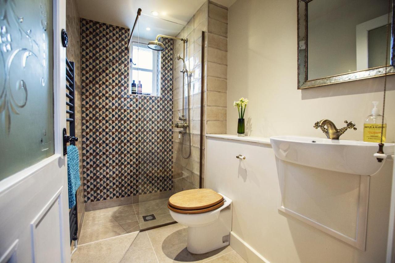 Black Mountains Stylish Hideaway, Nr Crickhowell Llanbedr  Экстерьер фото